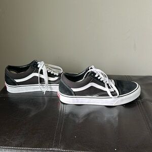 Black Classic Vans